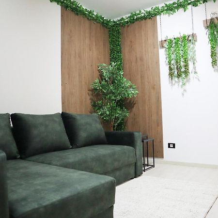 Popesti-Leordeni Brownix Apartment - Brown Residence מראה חיצוני תמונה