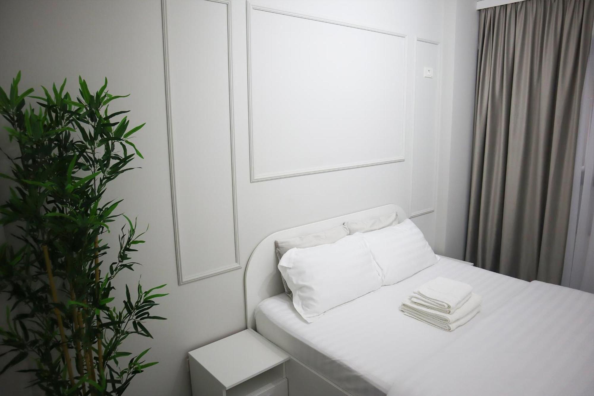 Popesti-Leordeni Brownix Apartment - Brown Residence מראה חיצוני תמונה